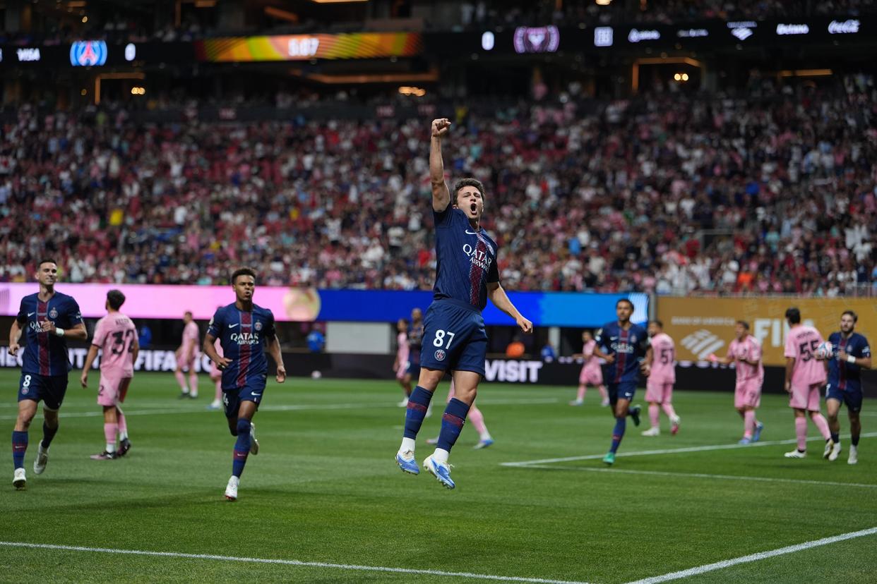 关于巴黎圣日耳曼内部会议纪要流出——国际比赛日迎来里程碑，中超使命明确，控场能力受关注的信息