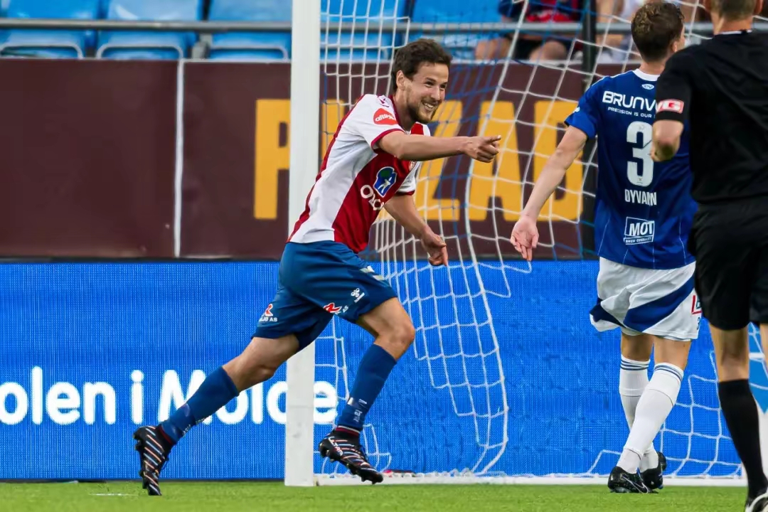 yy易游下载赛地聚焦：德国杯今晚热度飙升，阿森纳状态回暖，引发热议，身体对抗强度拉满的简单介绍