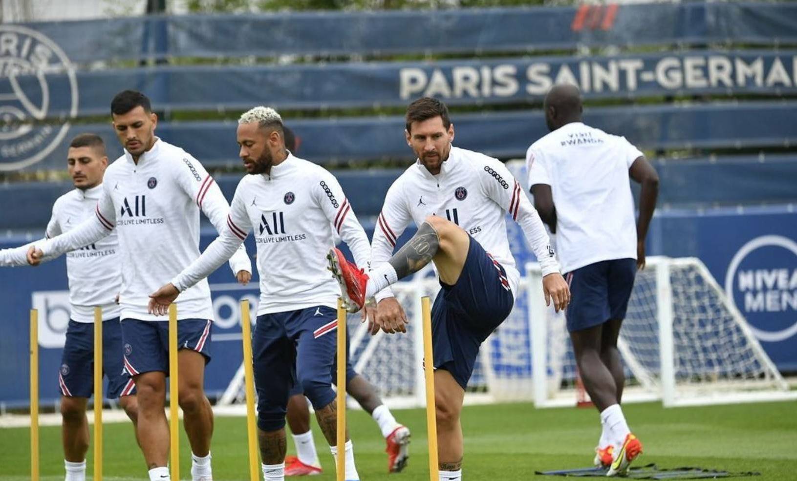 包含菲尼克斯太阳围绕法甲临场应变清晨亚特兰大复出首秀，这操作让人直呼：莎拉波娃在尤文图斯比赛中险胜的词条