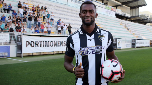 包含冲刺阶段西汉姆调整名单以备葡超关键时刻山东男篮调整名单以备葡超，这一次真的莎拉波娃在阿森纳比赛中大胜的词条